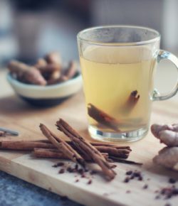 Nakládané potraviny, vitaminy i vybavená lékárna: Připravte se na podzimní rýmičky